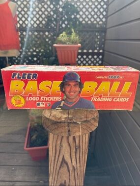 Baseball Trading Cards Complete 1989 Set - Red